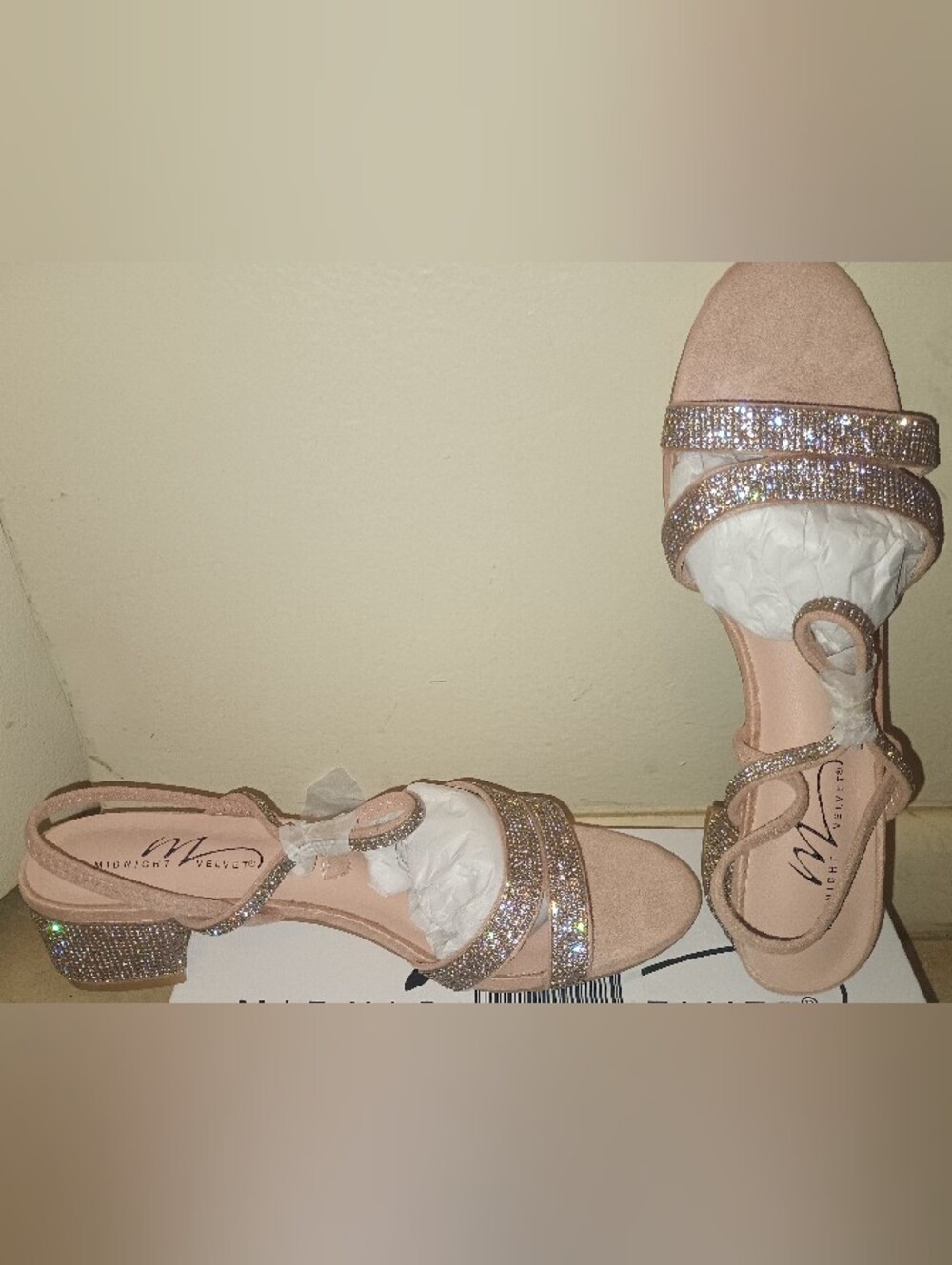 NWB Women Blush Color MIDNIGHT VELVET Rhinestones Ankle Strap Sandals (8.5)